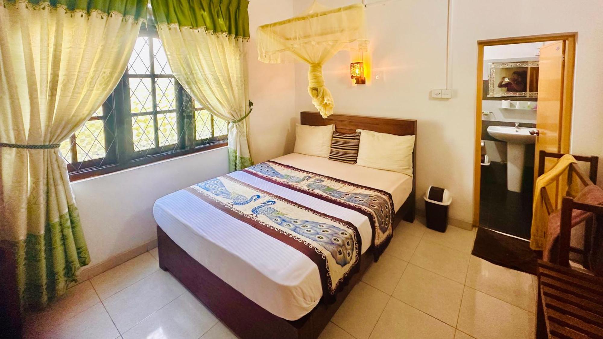 New Peacock Resort Dambulla Szoba fotó